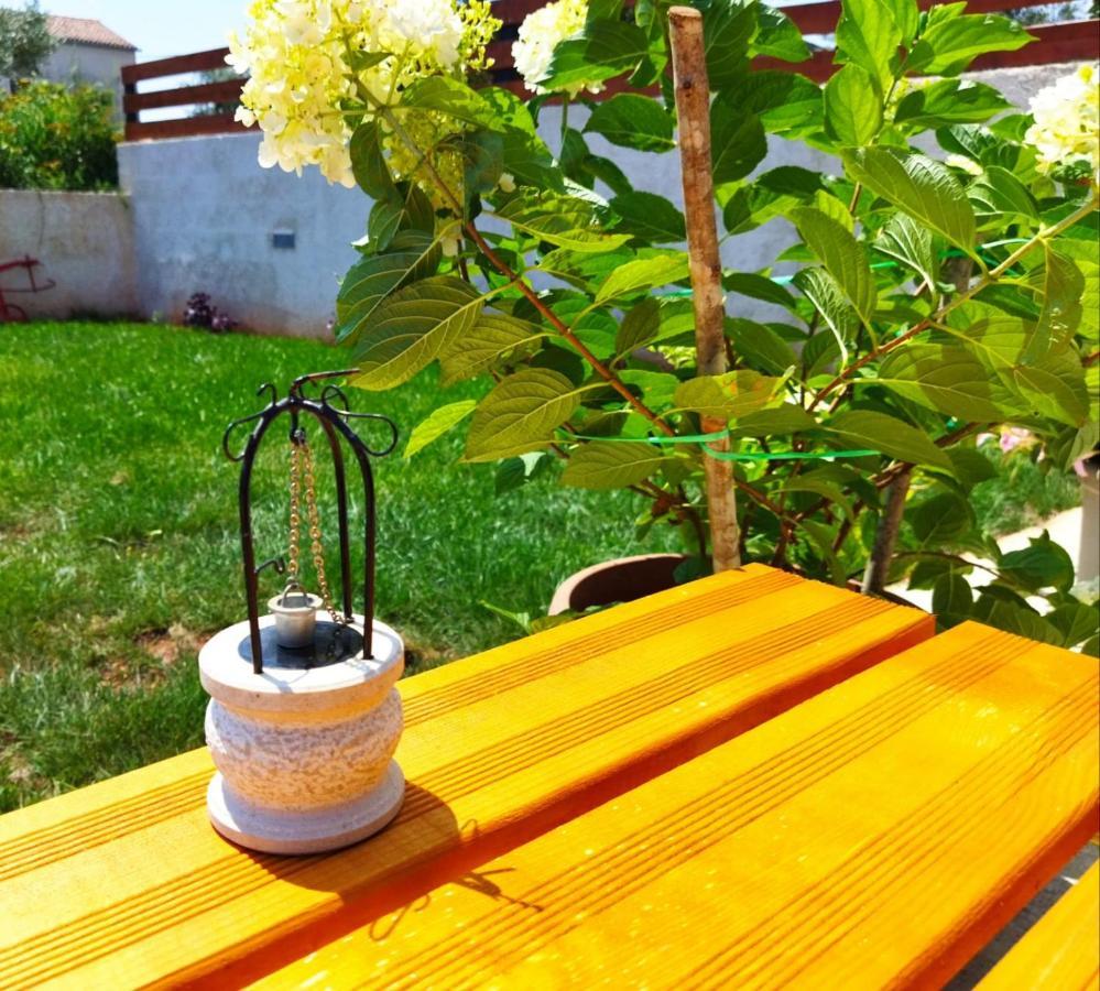 Holiday Home Silva Peruški Exterior foto